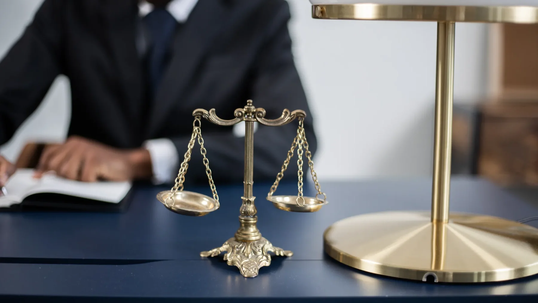 Minister van Justitie en Veiligheid David van Weel tijdens een politiek debat
