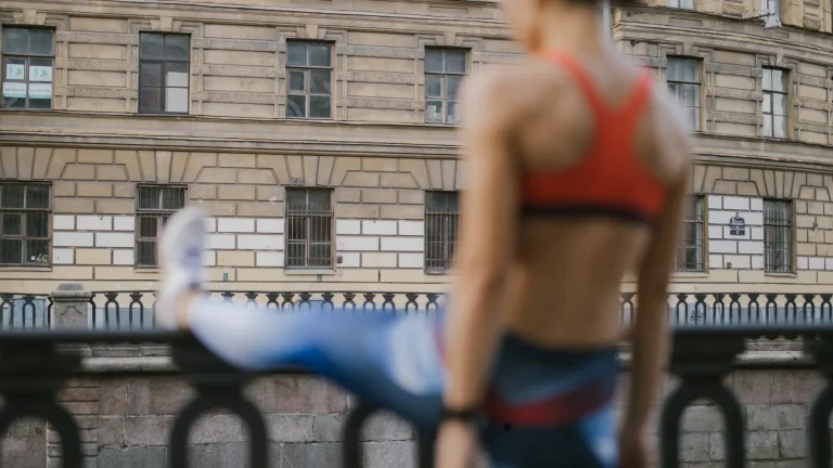 Portret van actrice en fitnessondernemer Fajah Lourens
