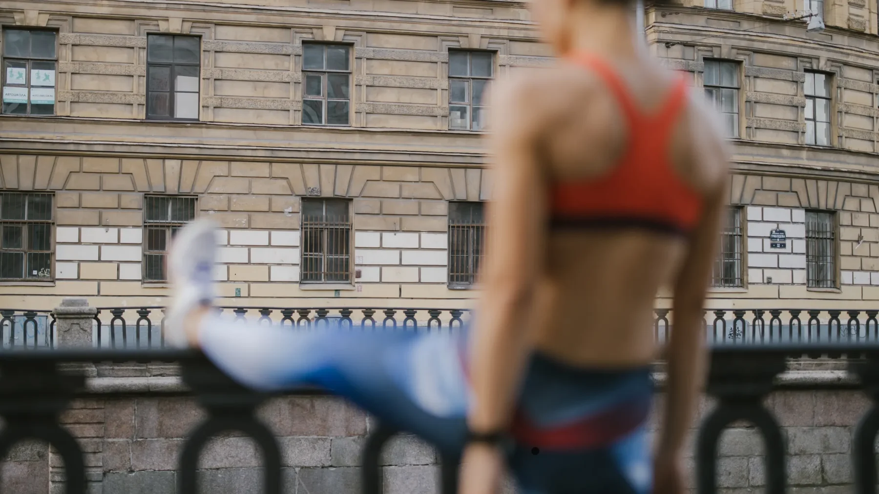 Portret van actrice en fitnessondernemer Fajah Lourens