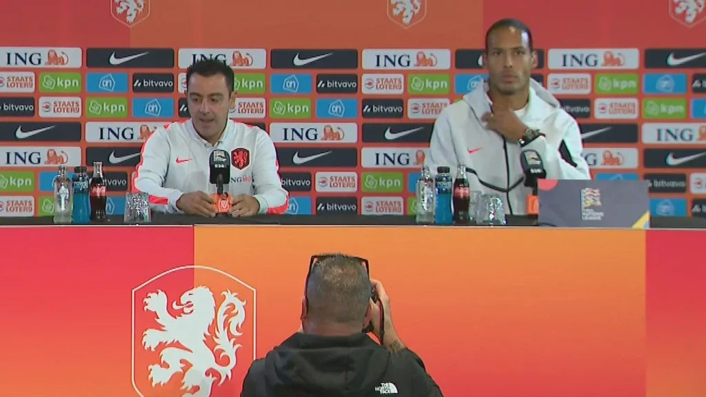 https://nos.nl/liveblog/2631877-moment-stilte-voor-bartina-koeman-persconferentie-vervroegd-vanwege-uitvaart